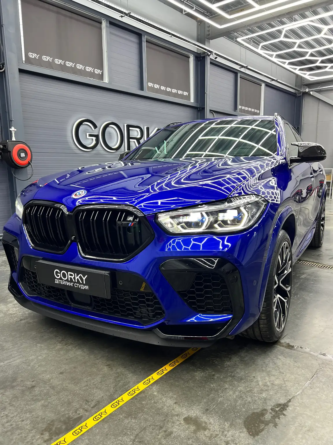 BMW X6 M — Оклейка кузова и элементов салона